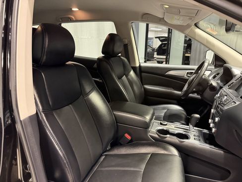 Certified 2020 Nissan Pathfinder SL w/ Cargo Package image 26