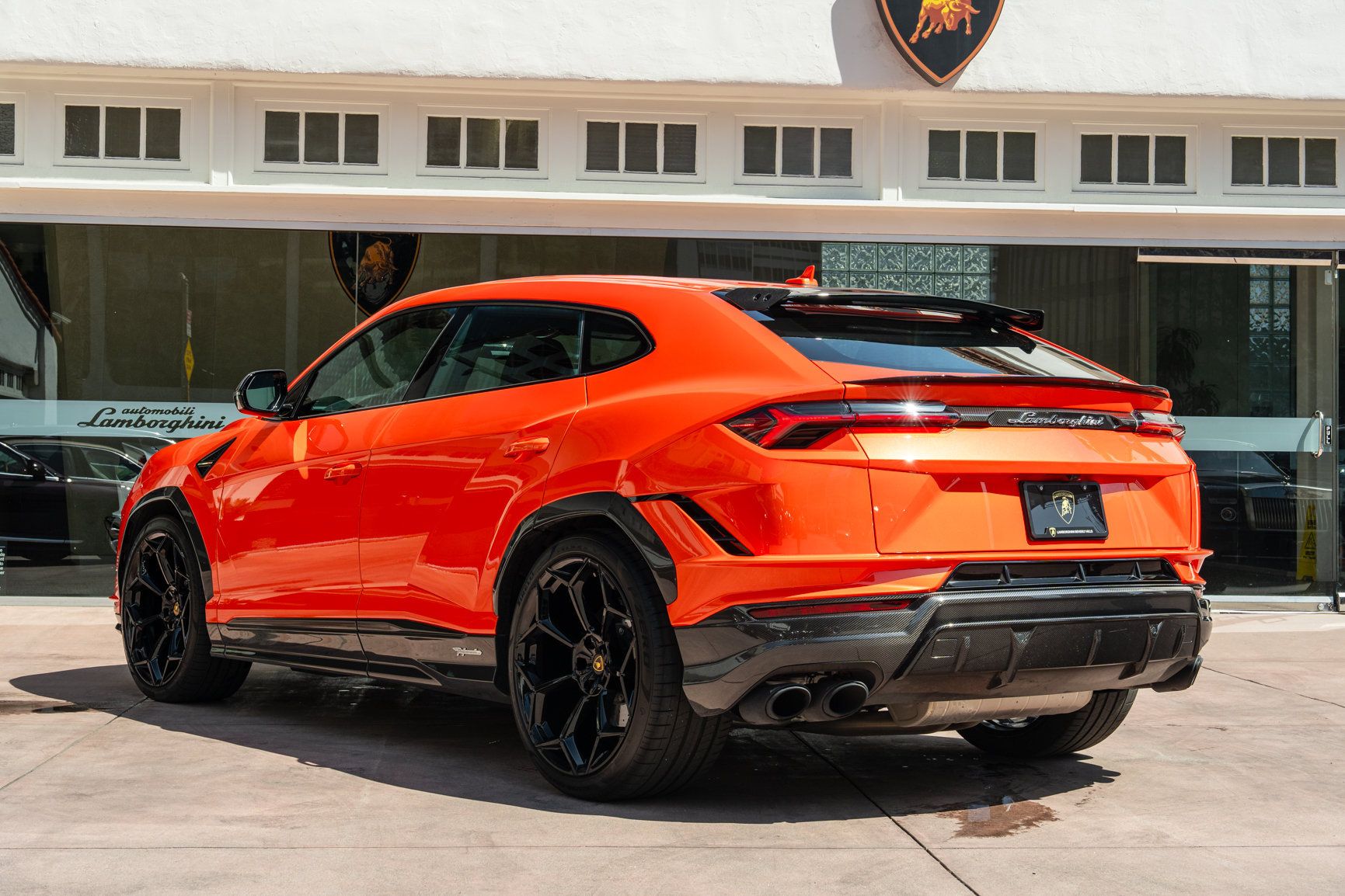 Used 2024 Lamborghini Urus Performante AWD/4WD image 23