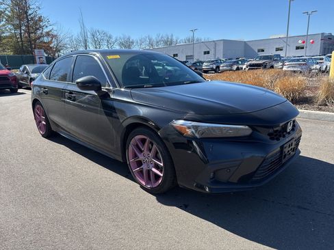 Used 2023 Honda Civic Sport Touring image 3