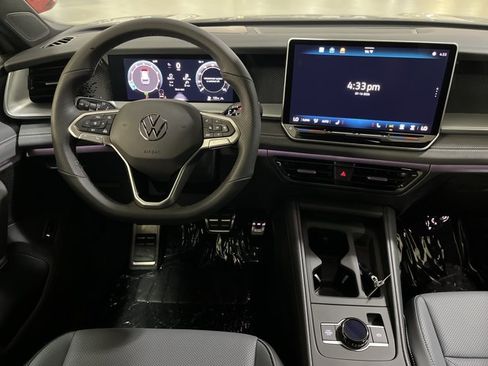 New 2026 Volkswagen Tiguan SE R-Line AWD/4WD image 28