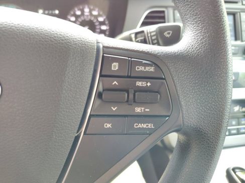 Used 2016 Hyundai Sonata SE image 23