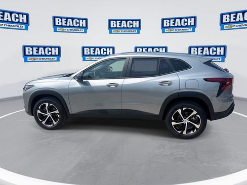 Used 2026 Chevrolet Trax RS w/ Driver Confidence Package FWD image 5