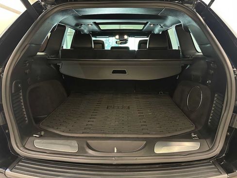 Used 2020 Jeep Grand Cherokee High Altitude AWD/4WD image 32