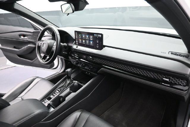 Used 2023 Honda Accord Sport image 10
