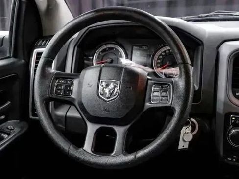 Used 2019 RAM 1500 Express w/ Express Value Package AWD/4WD image 19
