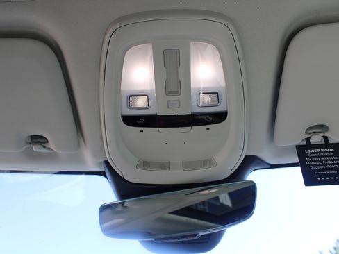 New 2025 Volvo XC60 T8 Plus w/ Protection Package Premier image 22