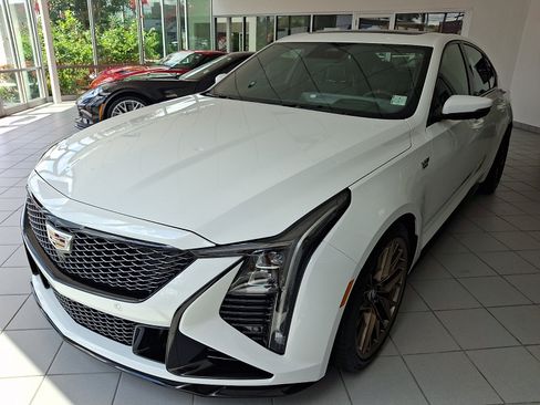 Used 2025 Cadillac CT5 V Blackwing RWD image 3