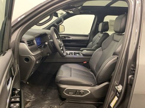 New 2026 Jeep Grand Wagoneer Limited w/ Premium Group II image 9