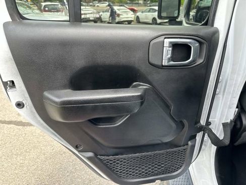 Certified 2022 Jeep Wrangler Unlimited Sport image 17