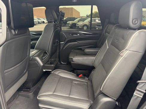 Used 2023 Cadillac Escalade Sport w/ LPO, ONYX Package AWD/4WD image 19