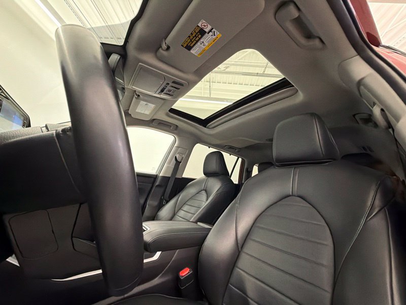 Used 2022 Toyota Highlander XLE AWD/4WD image 44