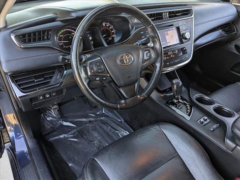 Used 2016 Toyota Avalon XLE Premium image 10