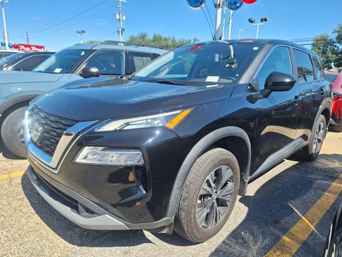 Used 2023 Nissan Rogue SV FWD image 1