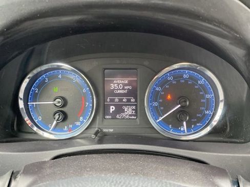 Certified 2017 Toyota Corolla LE w/ LE Premium Package image 5