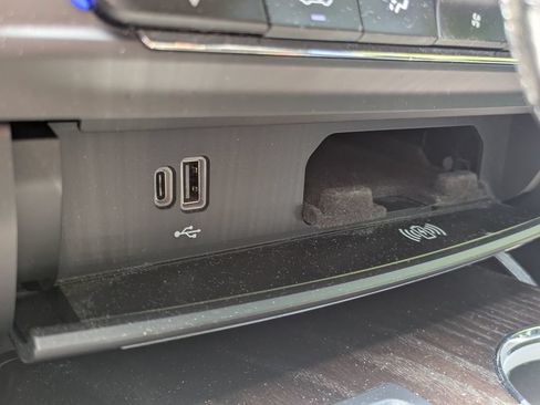 Used 2021 Maserati Quattroporte S RWD image 36
