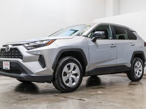 Used 2024 Toyota RAV4 LE image 3