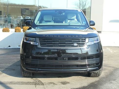 New 2026 Land Rover Range Rover SV image 8
