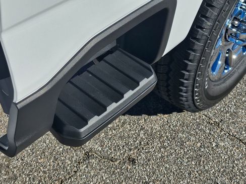 New 2026 Ford F350 Lariat w/ Lariat Premium Package image 17