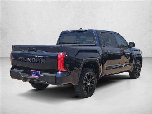 Used 2025 Toyota Tundra Limited AWD/4WD image 5