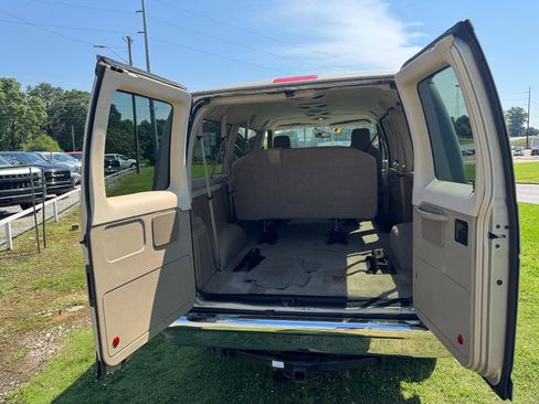 Used 2012 Ford E-350 and Econoline 350 XLT RWD image 21