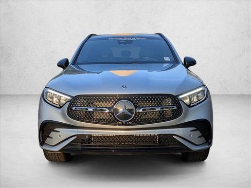 Used 2026 Mercedes-Benz GLC 300 4MATIC image 2