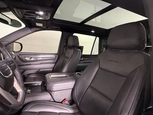 Used 2022 GMC Yukon Denali AWD/4WD image 6