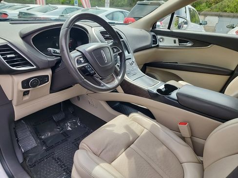 Used 2020 Lincoln Nautilus Reserve w/ Equipment Group 202A AWD/4WD image 17
