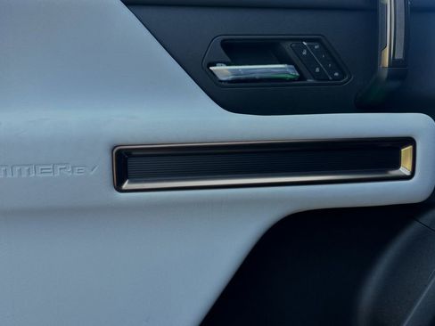 New 2025 GMC Hummer EV 3X w/ Extreme Off-Road Package AWD/4WD image 8