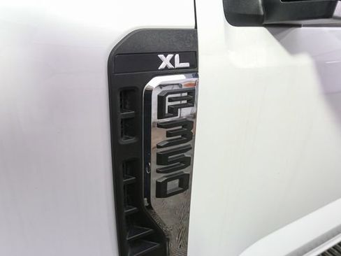 Used 2024 Ford F350 XL w/ FX4 Off-Road Package AWD/4WD image 7