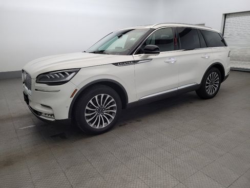 Used 2020 Lincoln Aviator Reserve w/ Equipment Group 201A image 2