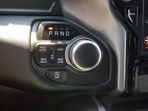 Used 2020 RAM 1500 Big Horn AWD/4WD image 21