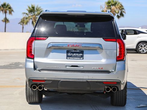 Used 2024 GMC Yukon AT4 w/ AT4 Premium Package AWD/4WD image 6