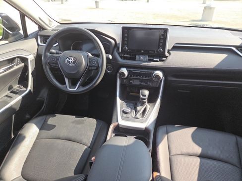 Used 2021 Toyota RAV4 Limited AWD/4WD image 26