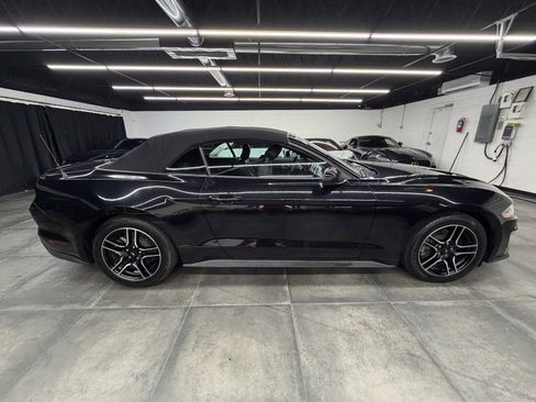 Used 2023 Ford Mustang Premium image 8