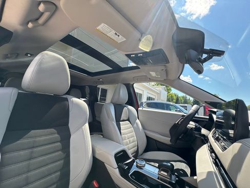 Used 2025 Mitsubishi Outlander SE AWD/4WD image 47