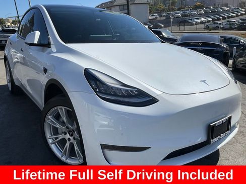 Used 2020 Tesla Model Y Long Range AWD/4WD image 1