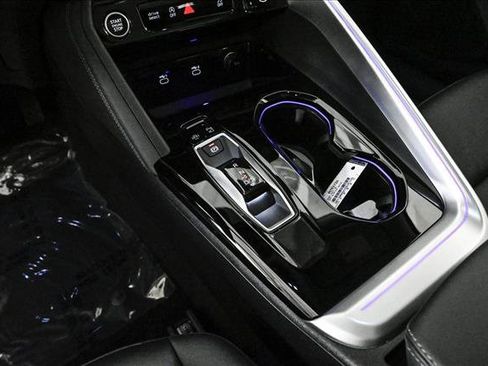 Certified 2025 Audi Q5 Premium w/ Convenience Package image 11