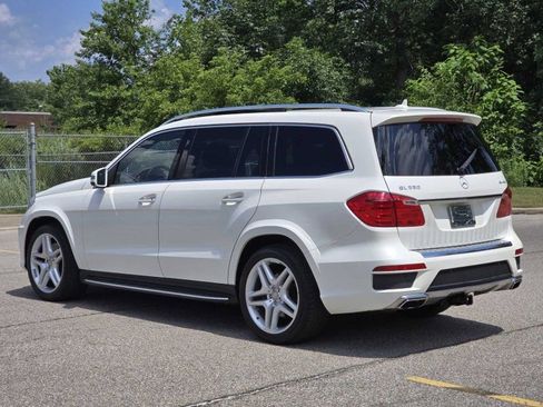 Used 2015 Mercedes-Benz GL 550 GL 550 4MATIC image 23