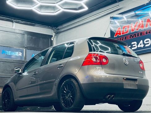 Used 2009 Volkswagen Rabbit S image 11