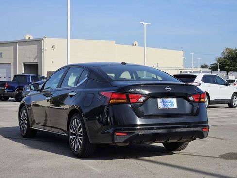 Used 2023 Nissan Altima 2.5 SV image 5