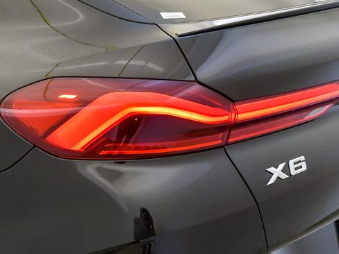 Certified 2023 BMW X6 xDrive40i w/ Premium Package image 12
