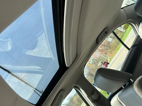 Used 2009 Honda Accord EX-L image 28