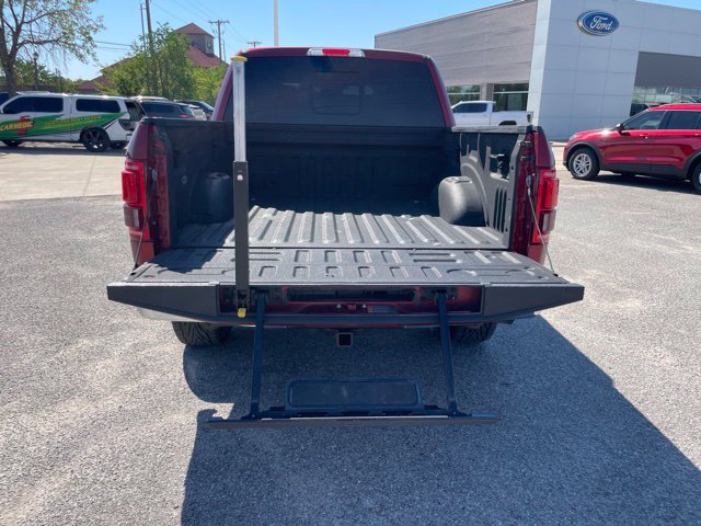 Used 2015 Ford F150 King Ranch w/ Equipment Group 601A Luxury AWD/4WD image 8