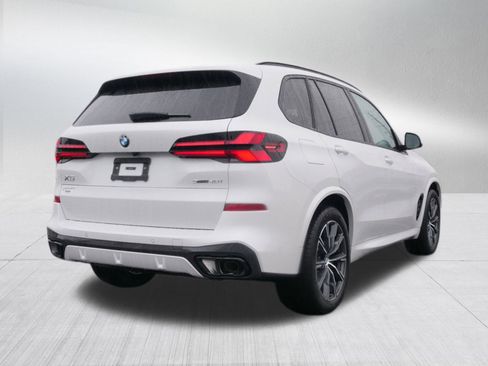 New 2026 BMW X5 sDrive40i w/ M Sport Package image 3