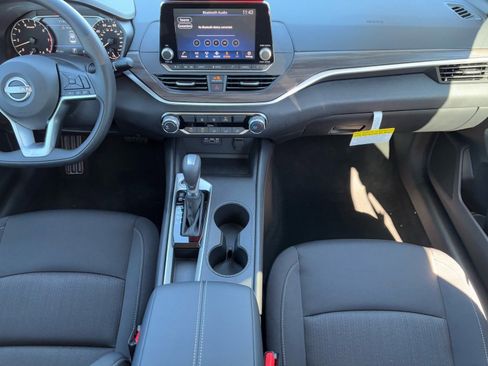 New 2025 Nissan Altima 2.5 SV image 16