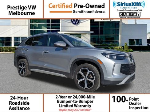 Certified 2025 Volkswagen Tiguan SE FWD image 1