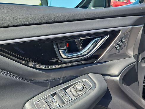 Used 2020 Subaru Outback Limited image 15
