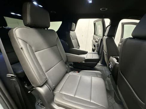 Used 2023 Chevrolet Tahoe LT AWD/4WD image 24