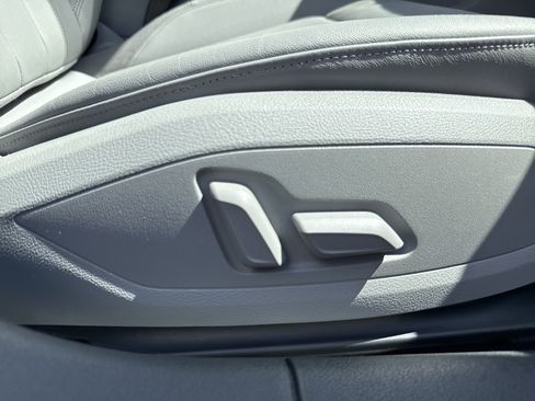 Used 2020 Audi A4 2.0T allroad Premium Plus AWD/4WD image 31