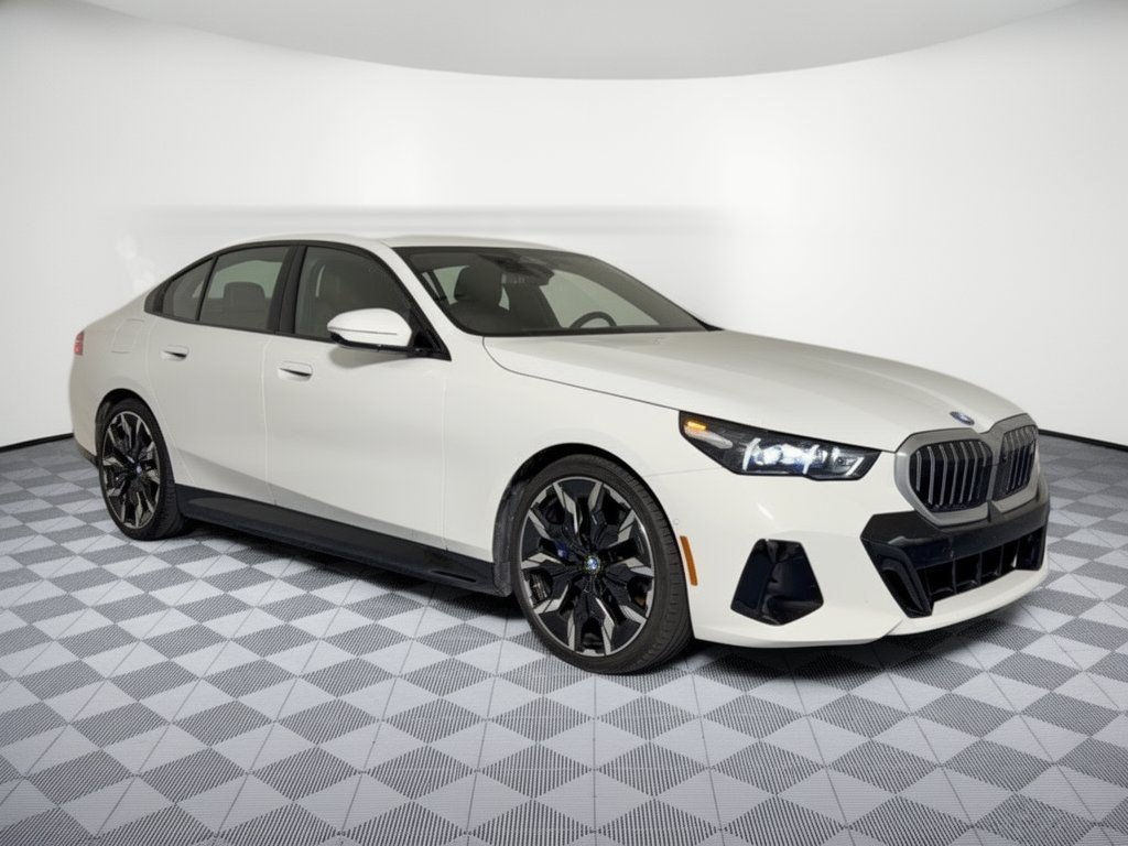 Used 2026 BMW i5 eDrive40 w/ M Sport Package RWD image 7